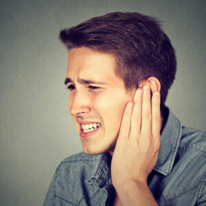 Common causes and symptoms of tinnitus